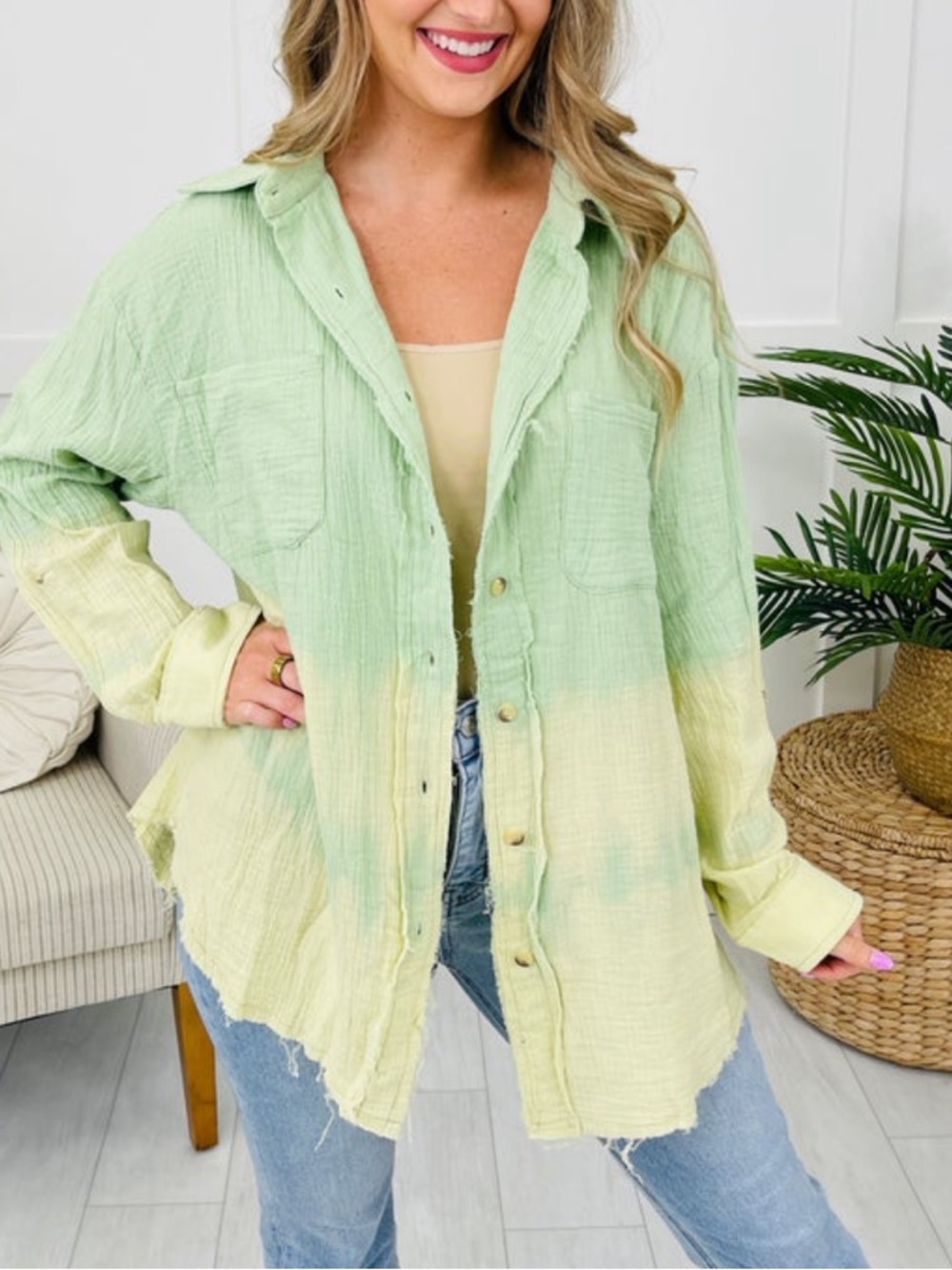 White Birch Medium Light Green/Yellow Dip-Dye Button Front Shirt NWOT